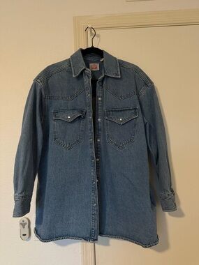 Levi's Light Blue Denim Jacket with Collar